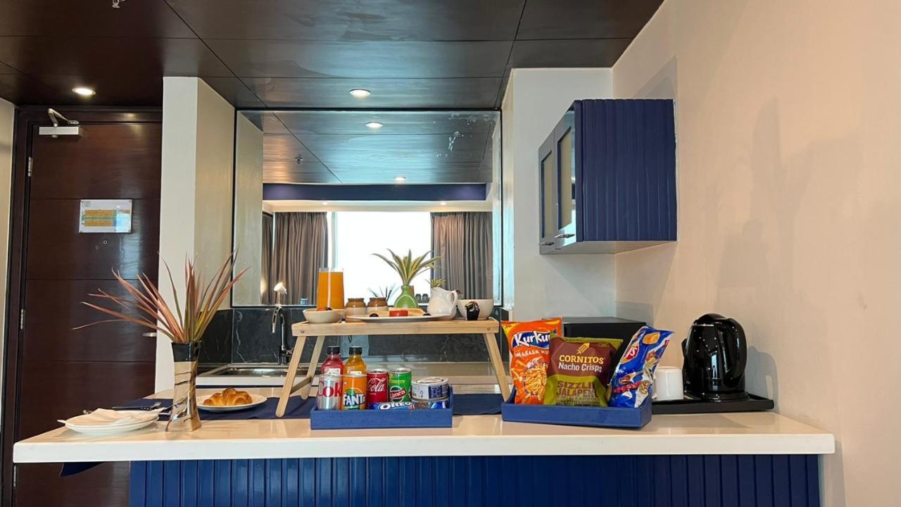 Golden Tulip Suites Gurgaon Eksteriør billede