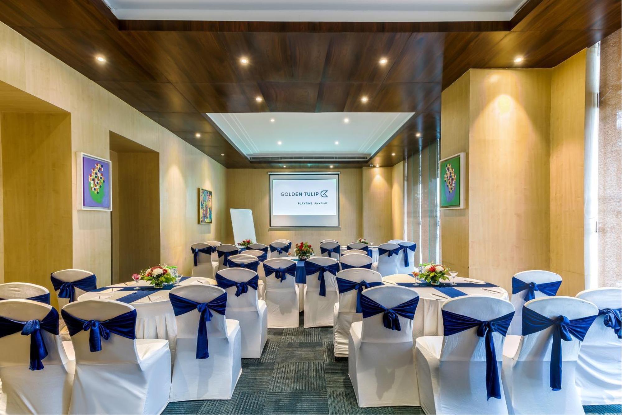 Golden Tulip Suites Gurgaon Eksteriør billede