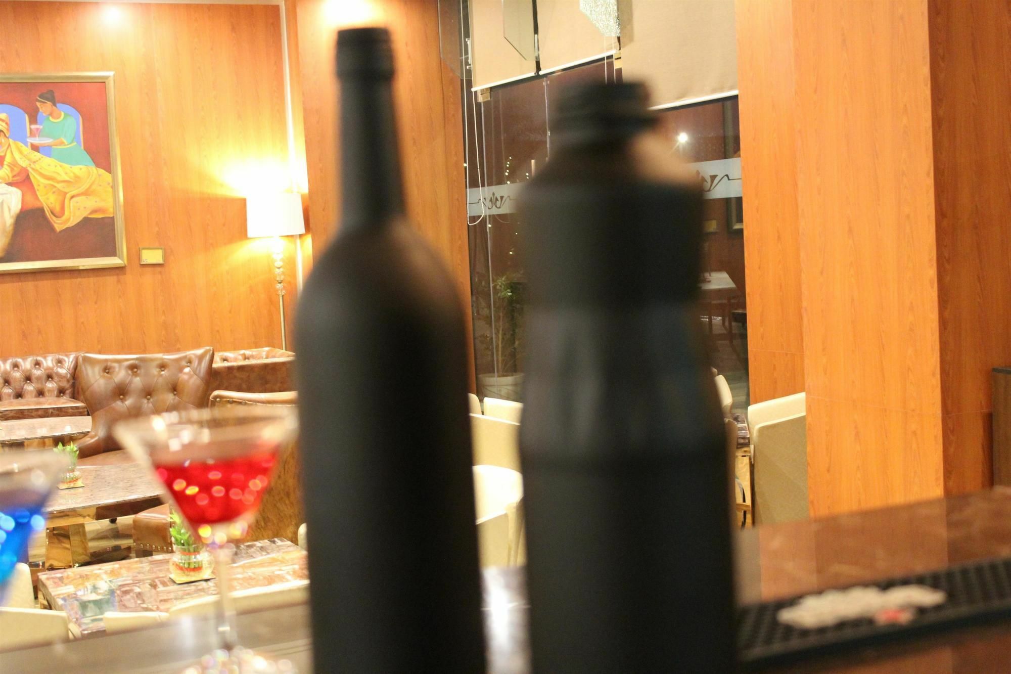 Golden Tulip Suites Gurgaon Eksteriør billede